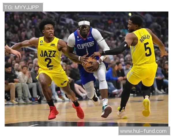 快船与爵士季后赛激战回顾及比分分析全景展现