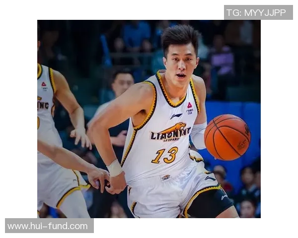 郭艾伦带领中国男篮迎接新挑战努力拼搏再创辉煌成就